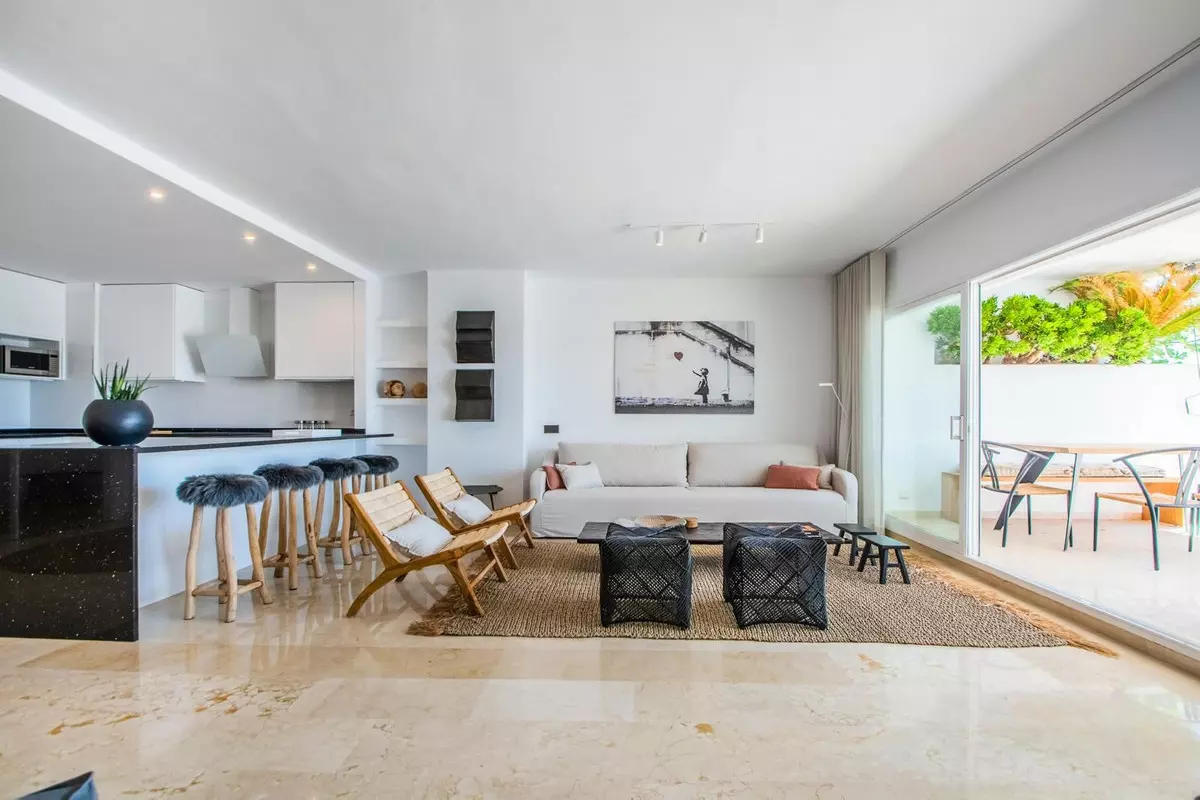 2-bedroom Apartment In Marbella, Spain (170 M²)
