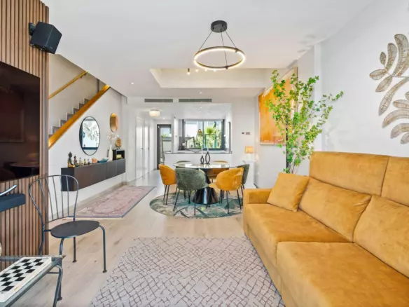 3-bedroom Town House In Fuengirola, Spain (152 M²)