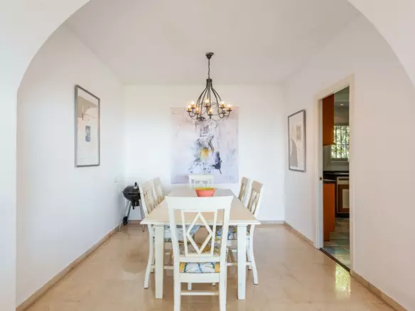 2-bedroom Town House In Estepona, Spain (135 M²)