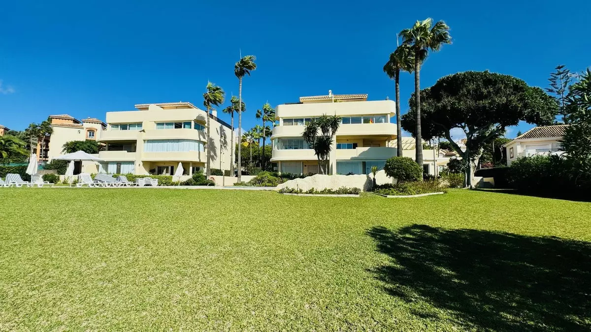 2-bedroom Apartment In Marbella, Spain (75 M²)
