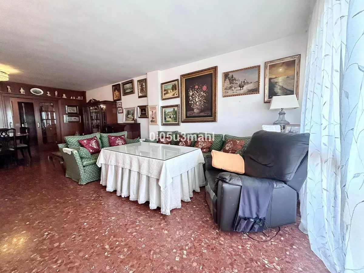 4-bedroom Apartment In Málaga, Spain (161 M²)