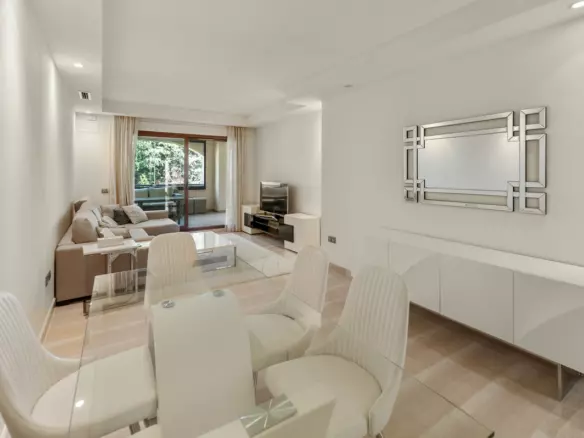 2-bedroom Apartment In Marbella, Spain (128 M²)