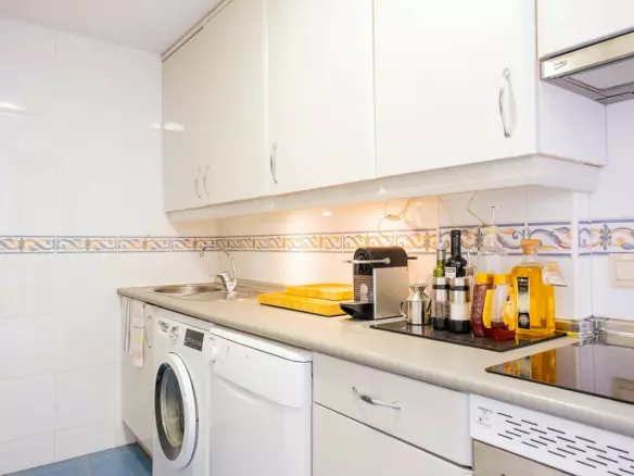 1-bedroom Apartment In Marbella, Spain (84 M²)