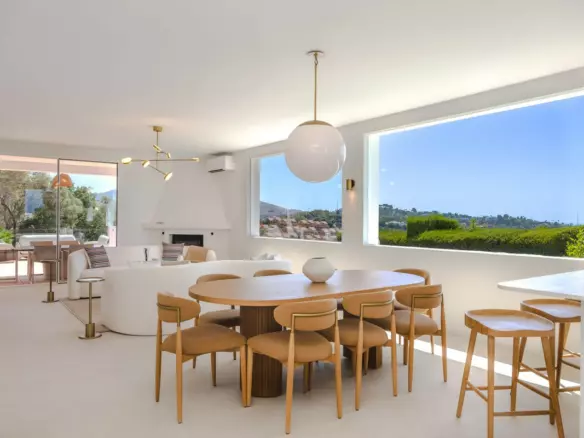 4-bedroom Villa In Marbella, Spain (239 M²)