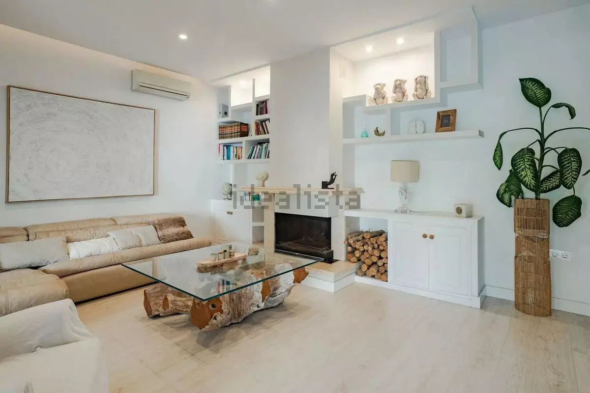 4-bedroom Villa In Torremolinos, Spain (291 M²)