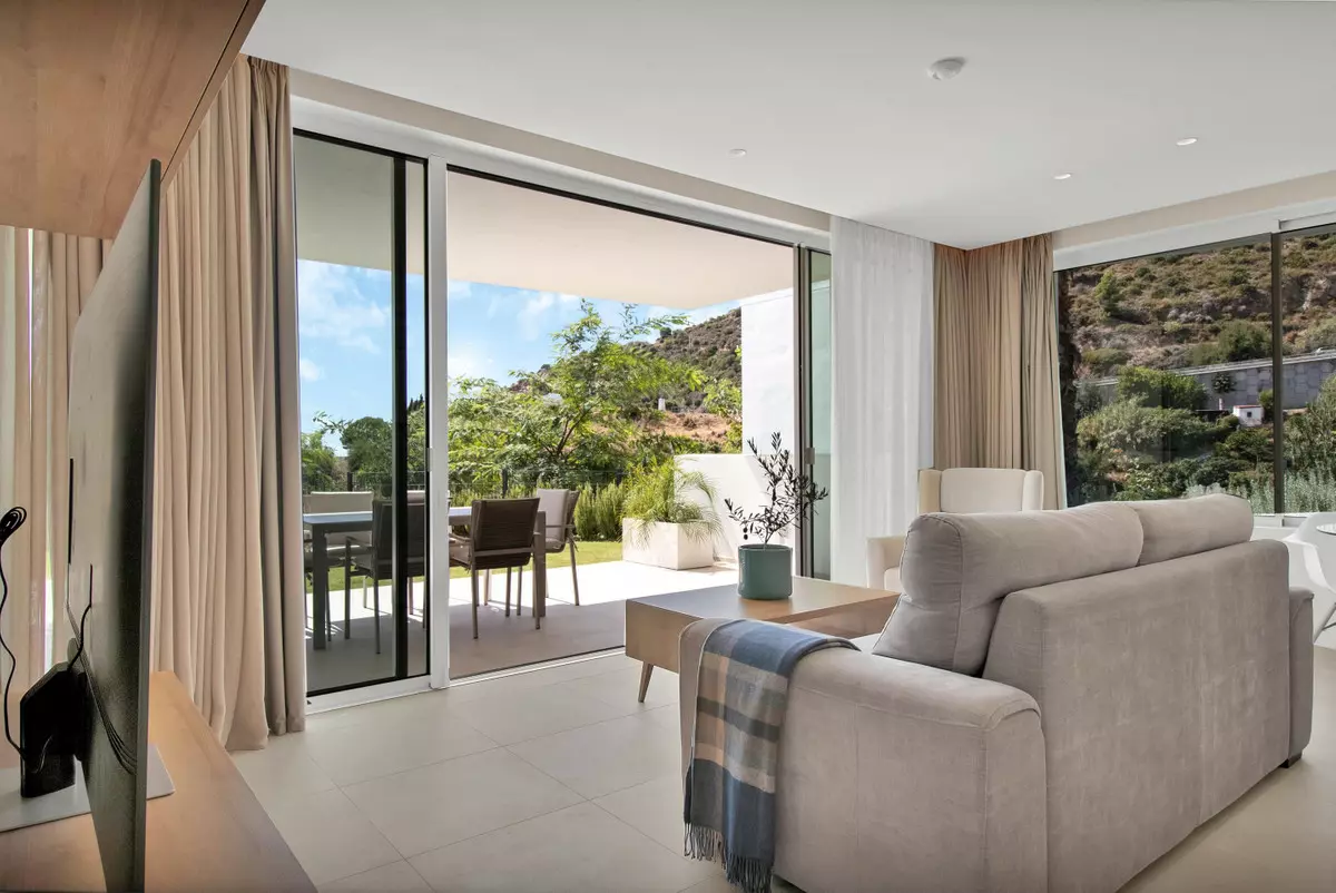 2-bedroom Apartment In Ojen, Spain (111 M²)