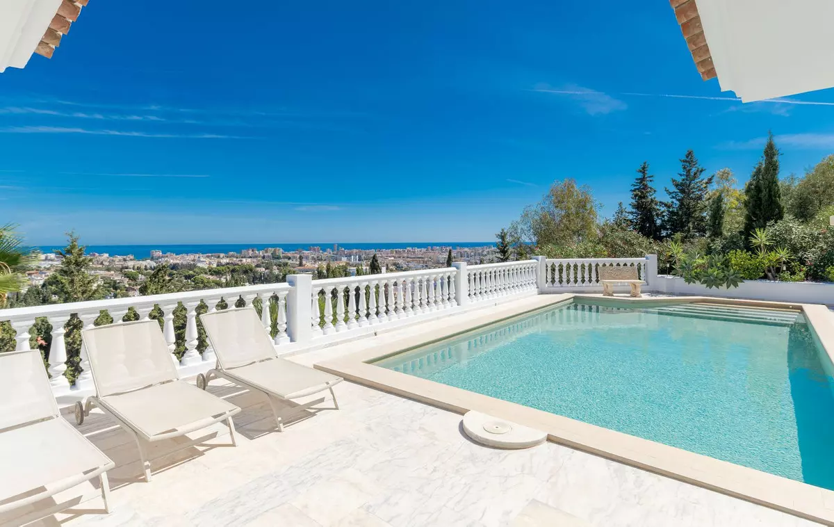 5-bedroom Villa In Mijas, Spain (322 M²)