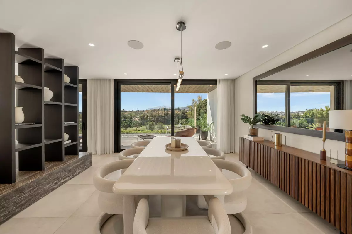 5-bedroom Villa In Marbella, Spain (342 M²)