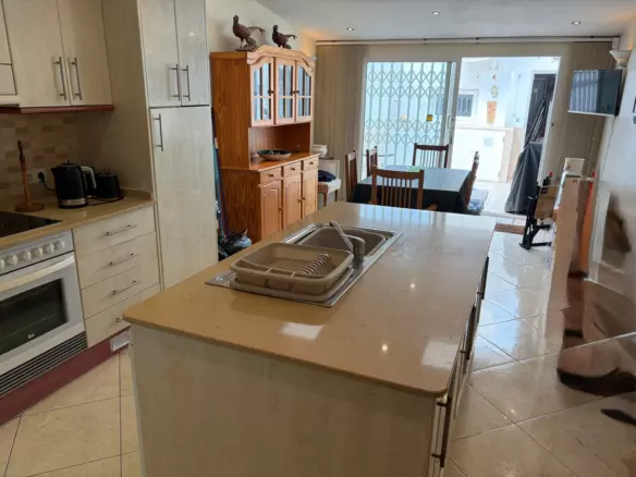 3-bedroom Town House In Orihuela, Spain (126 M²)