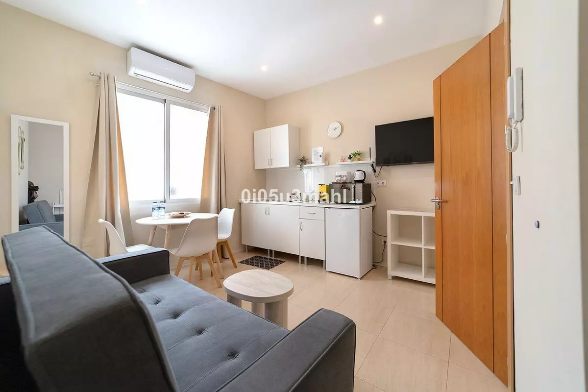 5-bedroom Town House In Málaga, Spain (105 M²)