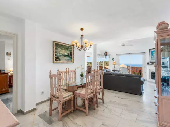 3-bedroom Apartment In Mijas, Spain (132 M²)