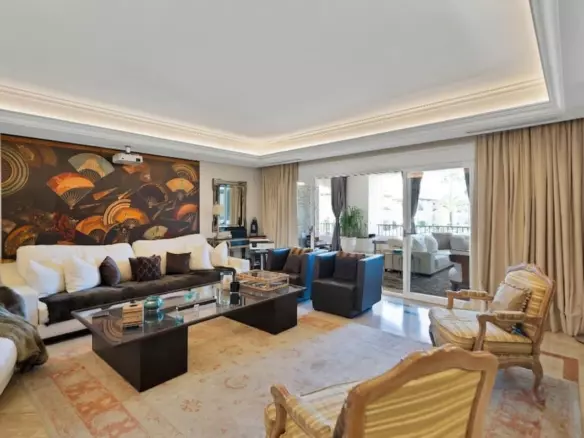 3-bedroom Apartment In Marbella, Spain (289 M²)