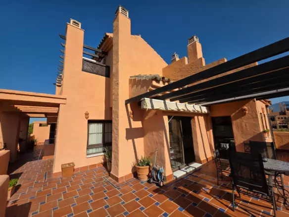 4-bedroom Apartment In Estepona, Spain (197 M²)