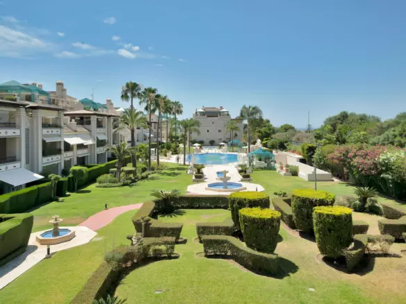 3-bedroom Apartment In Marbella, Spain (289 M²)