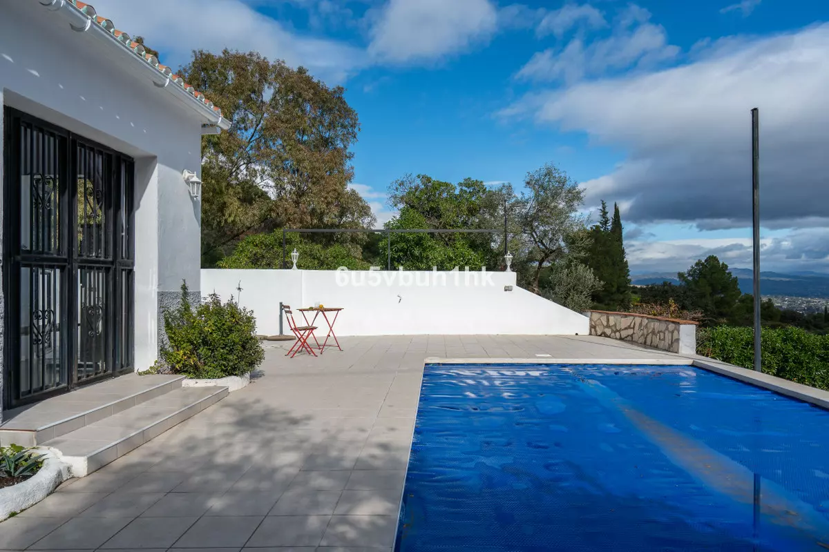 3-bedroom Country House In Alhaurín El Grande, Spain (223 M²)