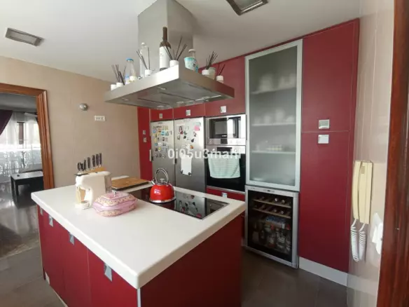 3-bedroom Apartment In Málaga, Spain (114 M²)