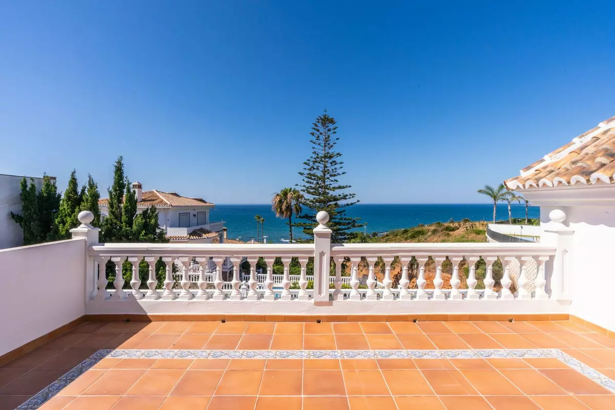 4-bedroom Villa In Mijas, Spain (413 M²)