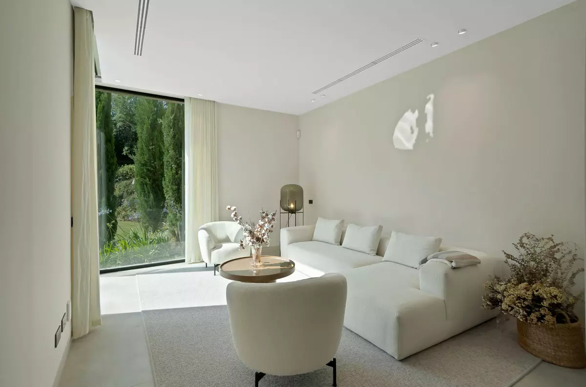 6-bedroom Villa In Marbella, Spain (785 M²)