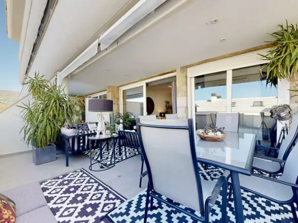 2-bedroom Apartment In Fuengirola, Spain (177 M²)