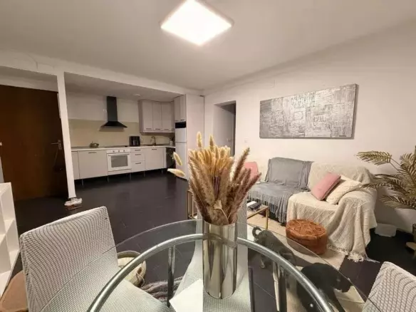 2-bedroom Apartment In Málaga, Spain (48 M²)