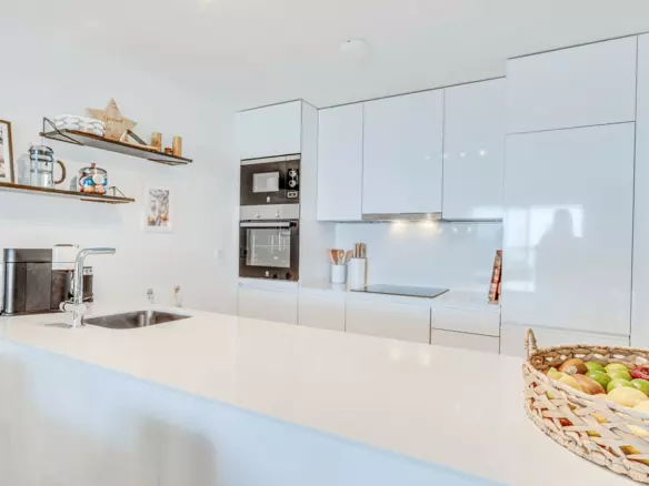 2-bedroom Apartment In Manilva, Spain (79 M²)