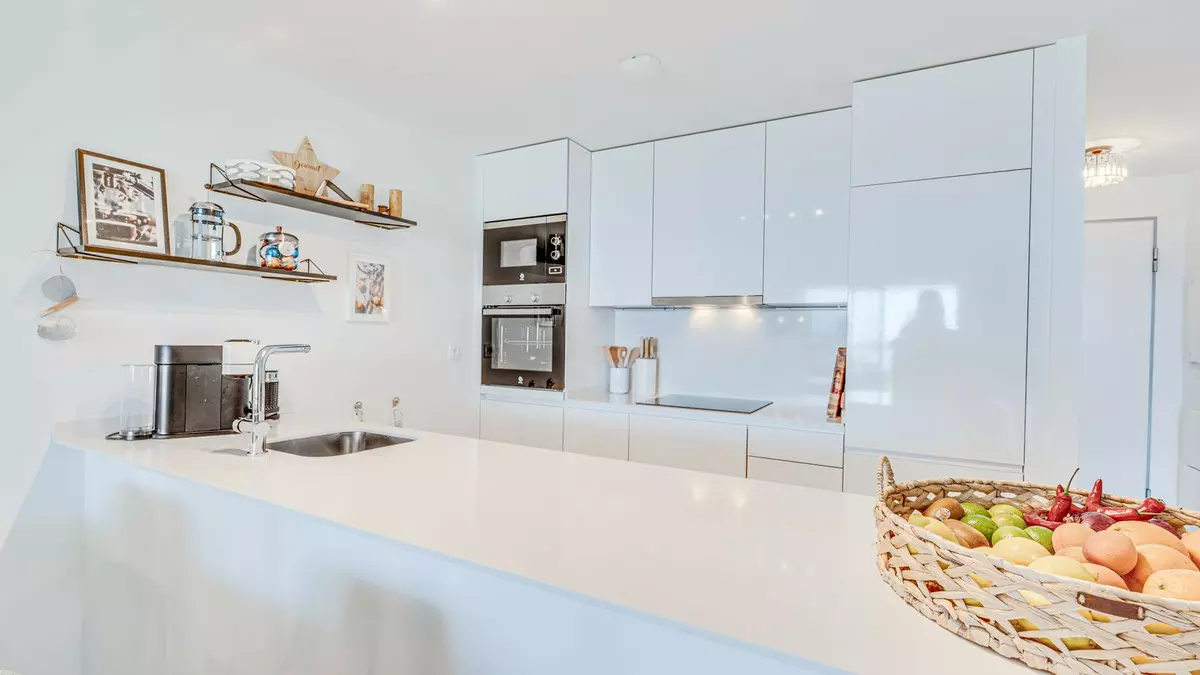2-bedroom Apartment In Manilva, Spain (79 M²)