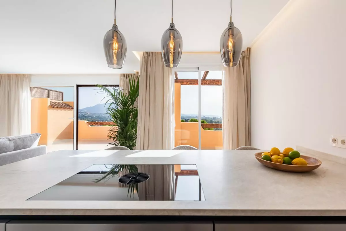 2-bedroom Apartment In Estepona, Spain (88 M²)