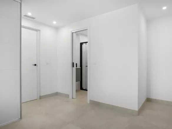 3-bedroom Apartment In Marbella, Spain (132 M²)