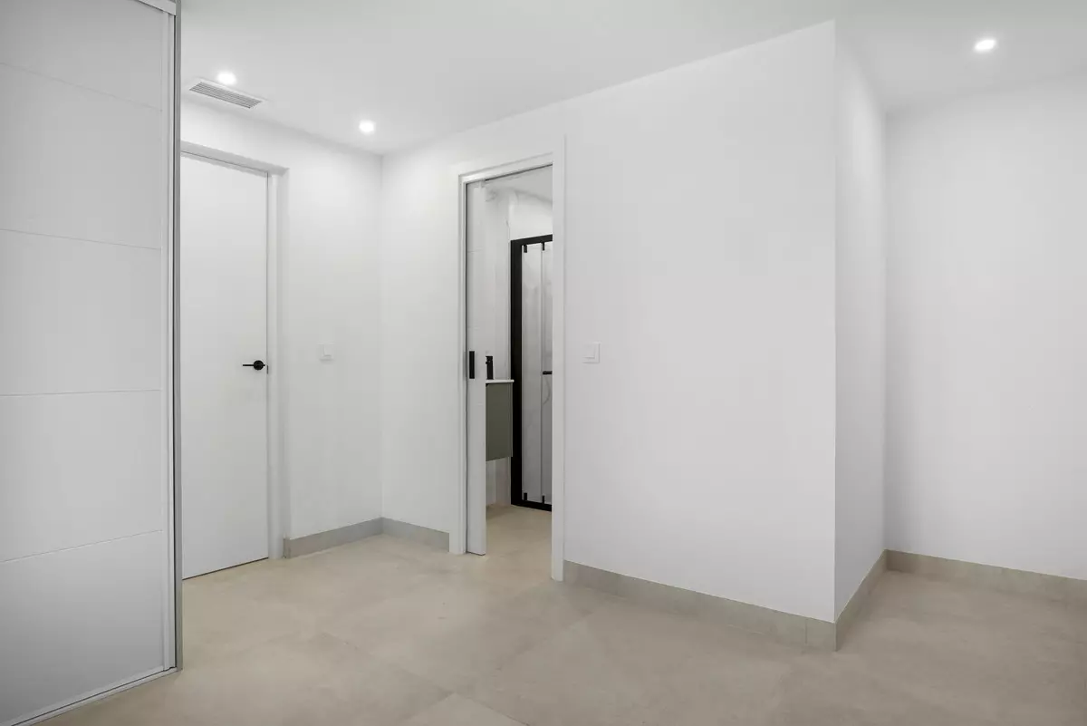 3-bedroom Apartment In Marbella, Spain (132 M²)