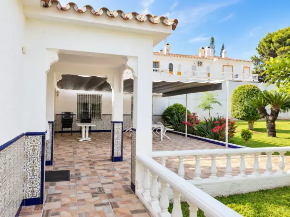 4-bedroom Villa In Benalmádena, Spain (343 M²)
