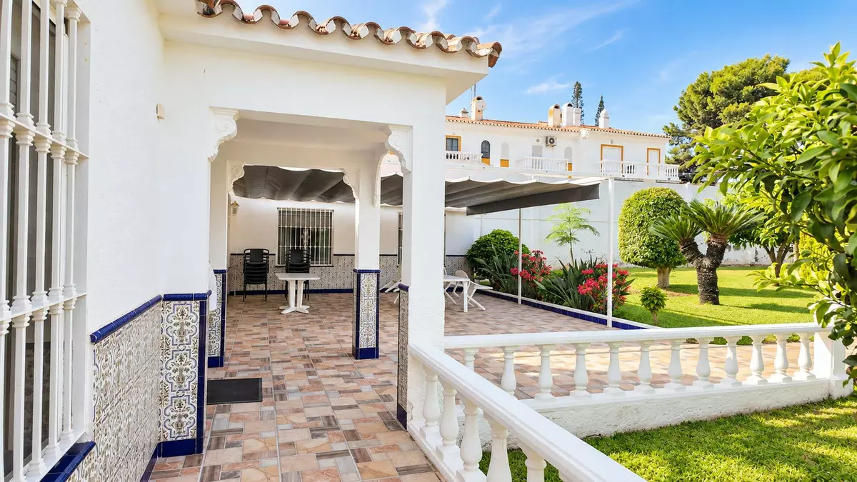 4-bedroom Villa In Benalmádena, Spain (343 M²)