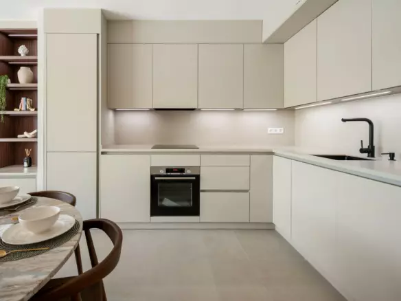 3-bedroom Apartment In Estepona, Spain (193 M²)