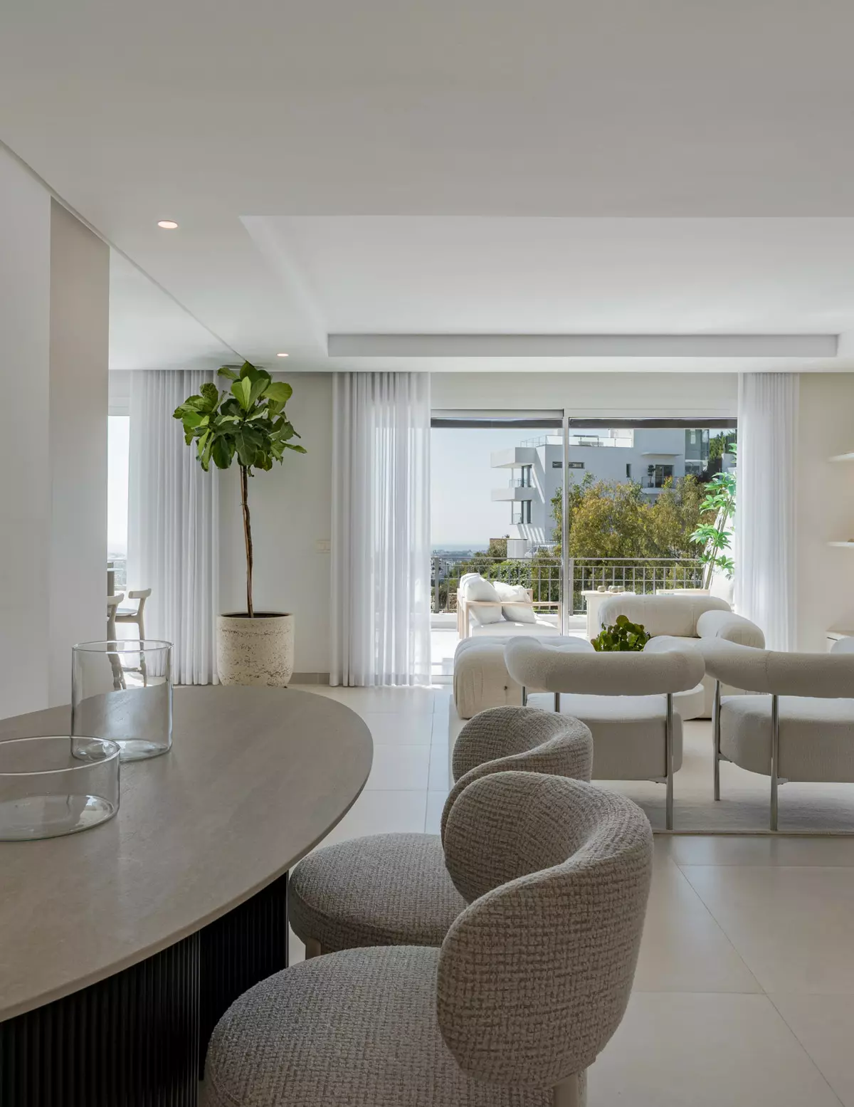 3-bedroom Apartment In Benahavis, Spain (145 M²)