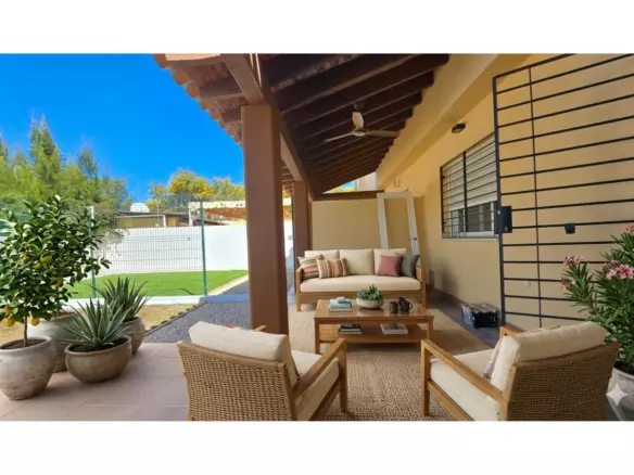 4-bedroom Town House In Mijas, Spain (262 M²)