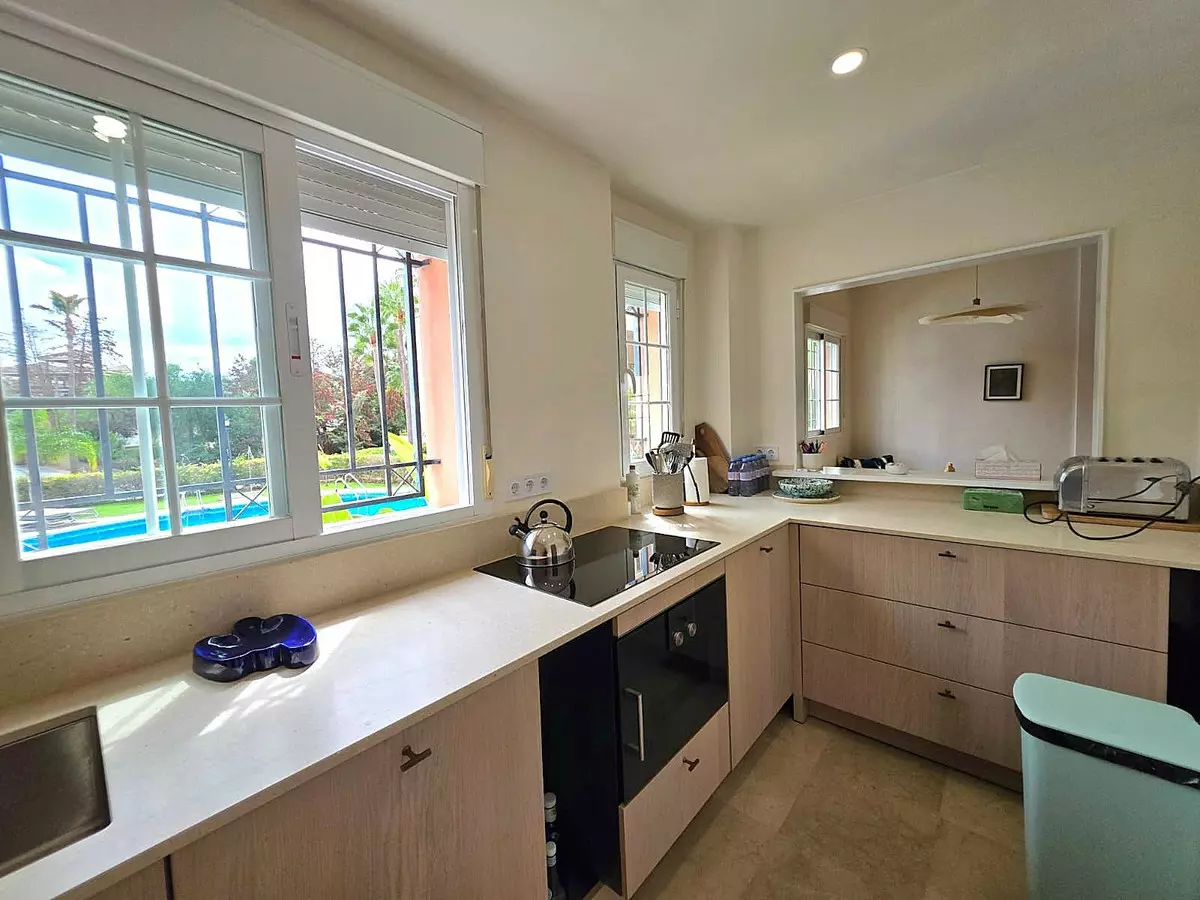 3-bedroom Apartment In Marbella, Spain (112 M²)