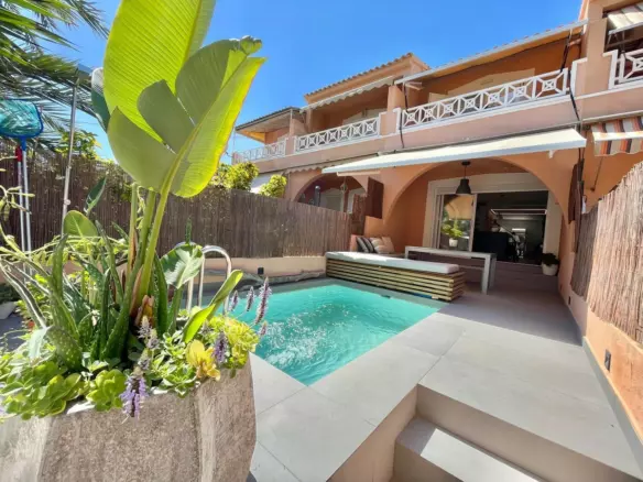 2-bedroom Town House In Santa Pola, Spain (90 M²)