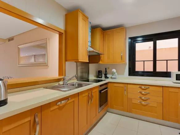 2-bedroom Apartment In Marbella, Spain (186 M²)