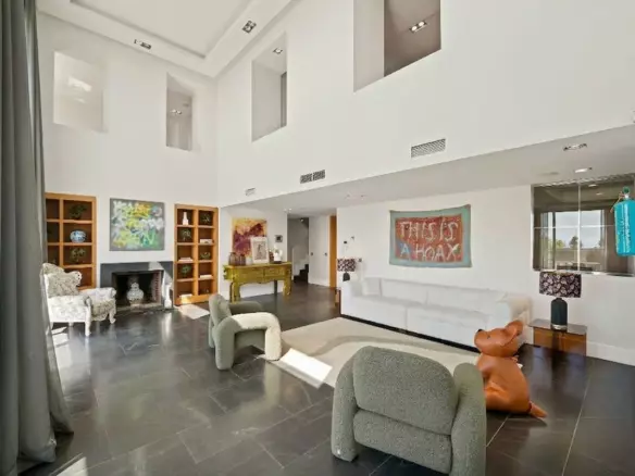 3-bedroom Apartment In Marbella, Spain (363 M²)