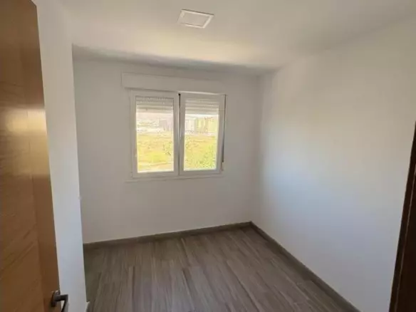 3-bedroom Apartment In Málaga, Spain (90 M²)