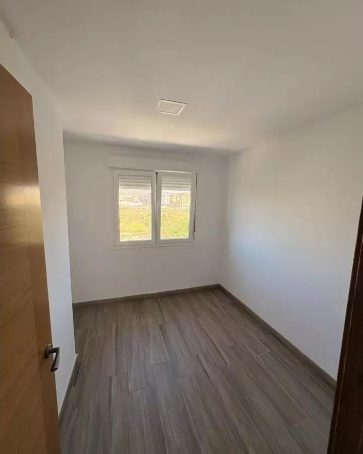 3-bedroom Apartment In Málaga, Spain (90 M²)