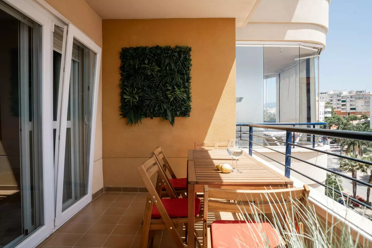 2-bedroom Apartment In Estepona, Spain (80 M²)