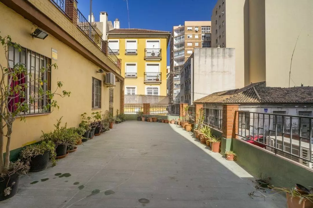 5-bedroom Apartment In Málaga, Spain (195 M²)