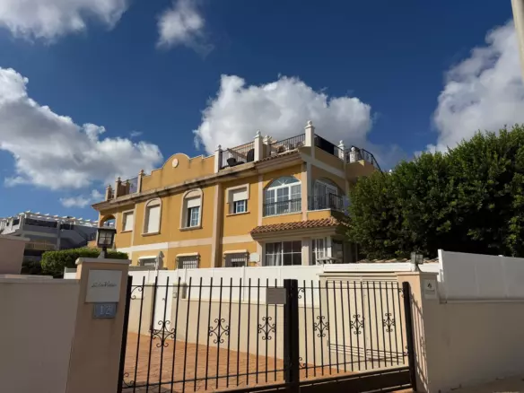 2-bedroom Apartment In Orihuela, Spain (60 M²)