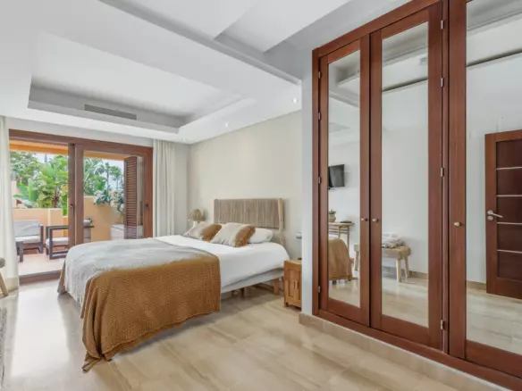 2-bedroom Apartment In Estepona, Spain (129 M²)