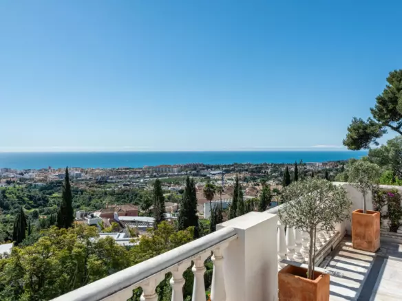 5-bedroom Villa In Marbella, Spain (474 M²)