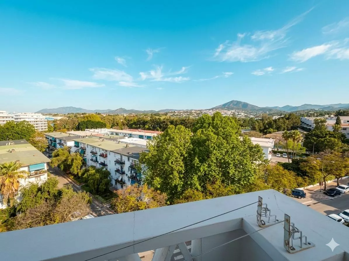4-bedroom Apartment In Marbella, Spain (190 M²)