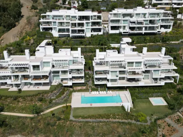 2-bedroom Apartment In Ojen, Spain (111 M²)
