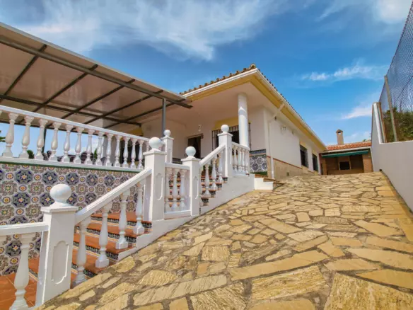 4-bedroom Villa In Periana, Spain (157 M²)