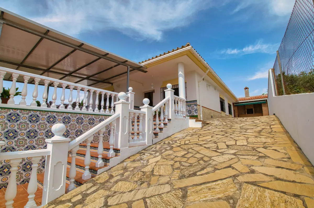 4-bedroom Villa In Periana, Spain (157 M²)