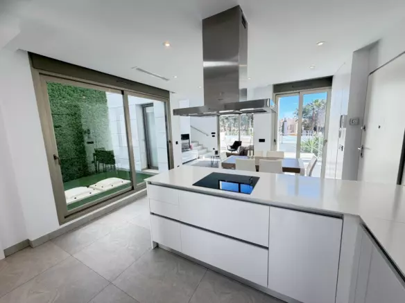 4-bedroom Villa In Orihuela, Spain (148 M²)